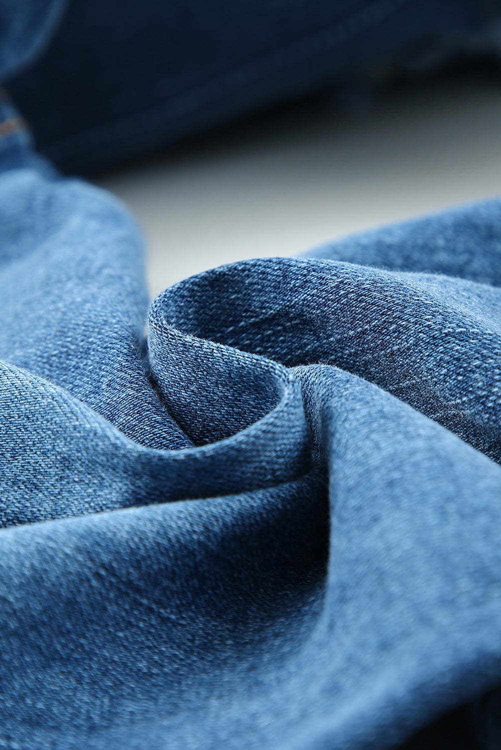 STRETCH RIPPED FRAYED RAW HEM DISTRESSED DENIM JEANS WITH HOLE