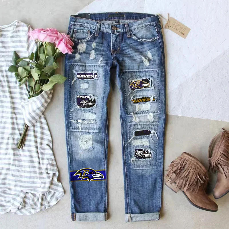 casual fashion perforated printed jeans