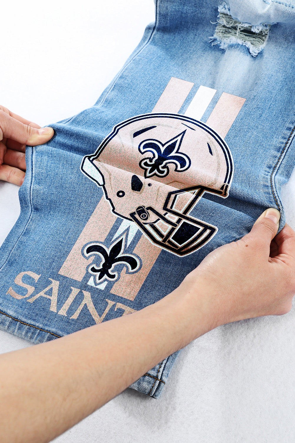 casual fashion perforated printed jeans