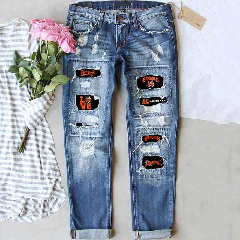 casual fashion perforated printed jeans