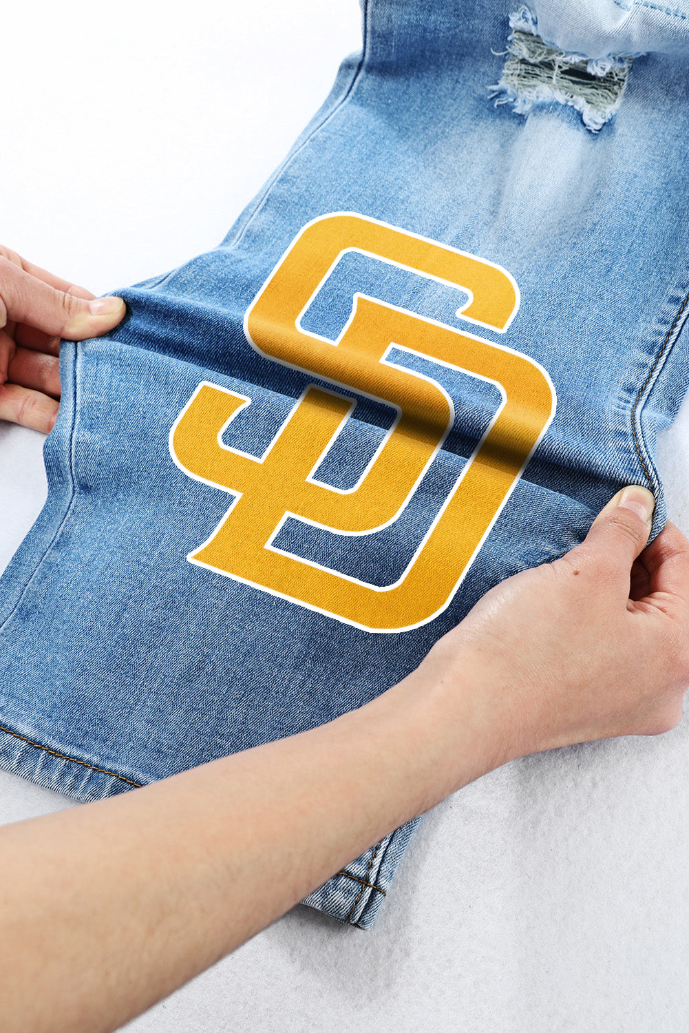 STRETCH RIPPED FRAYED RAW HEM DISTRESSED DENIM JEANS WITH HOLE