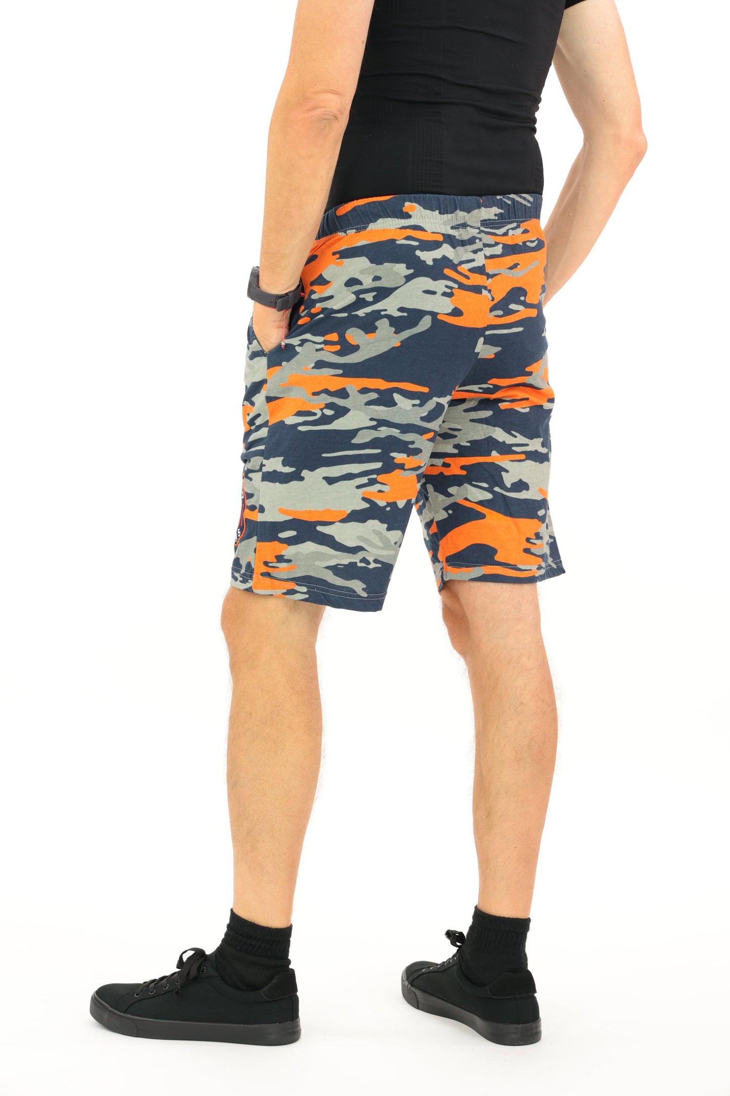 Zubaz NFL Adult Unisex Z88 Embroidered Alt Camo Shorts, Chicago Bears