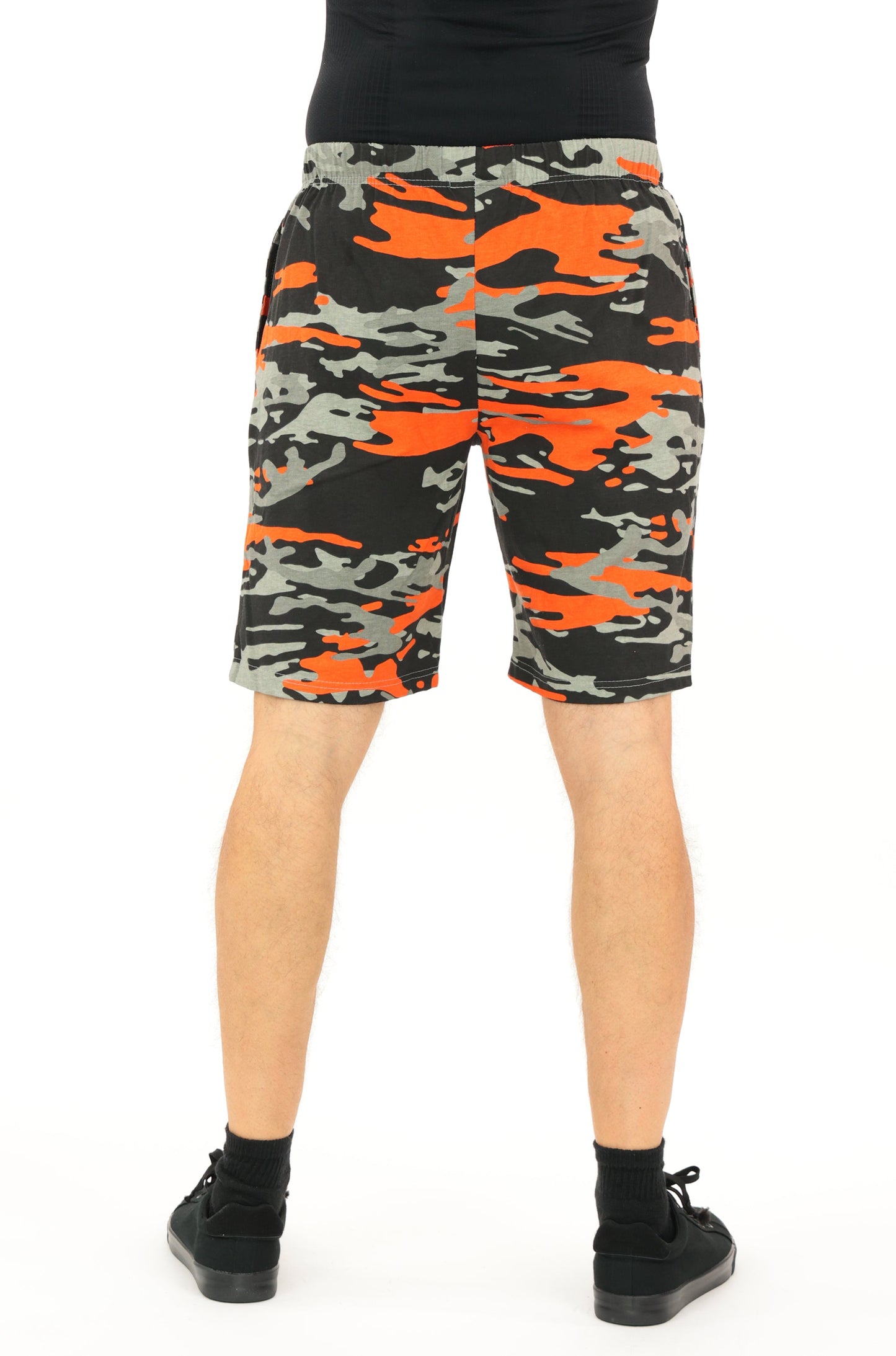 Zubaz NFL Adult Unisex Z88 Embroidered Alt Camo Shorts, Cincinnati Bengals