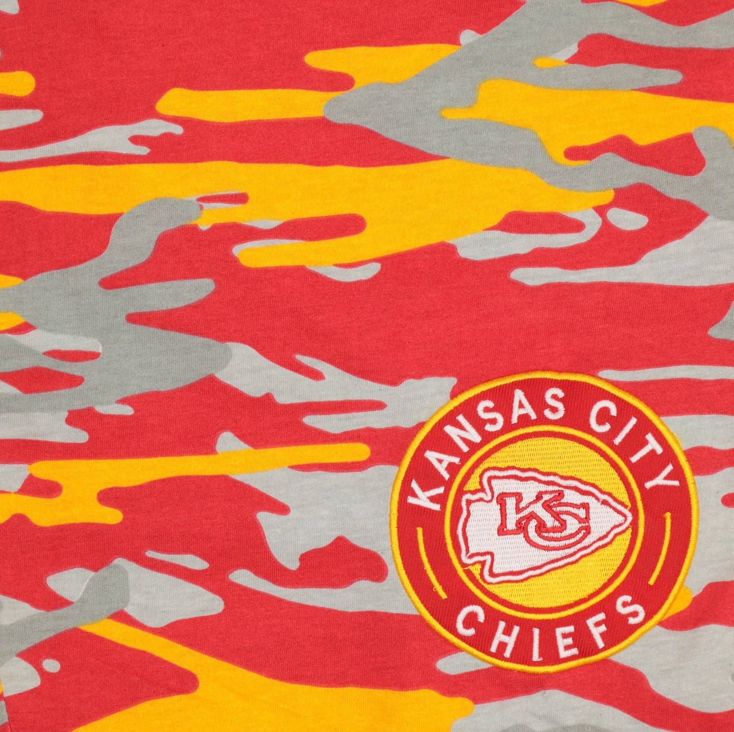 Zubaz NFL Adult Unisex Z88 Embroidered Alt Camo Shorts, Kansas City Chiefs