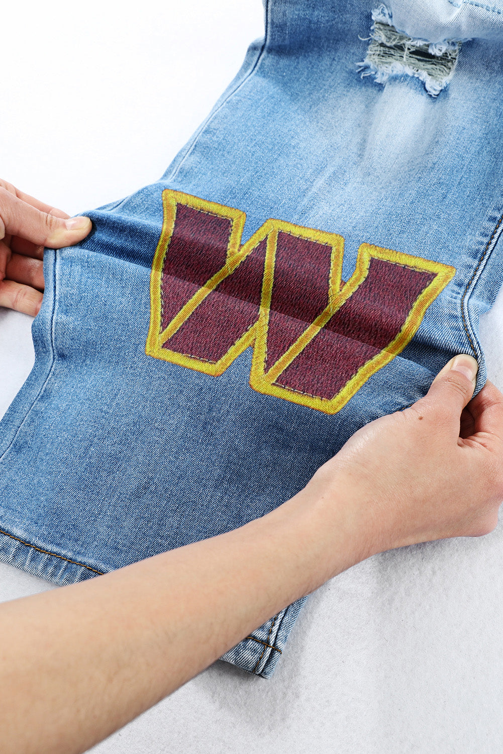 STRETCH RIPPED FRAYED RAW HEM DISTRESSED DENIM JEANS WITH HOLE