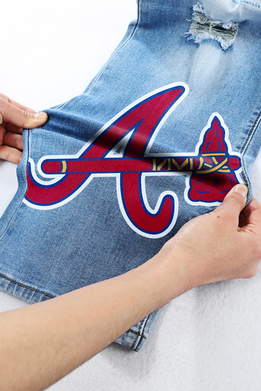 STRETCH RIPPED FRAYED RAW HEM DISTRESSED DENIM JEANS WITH HOLE