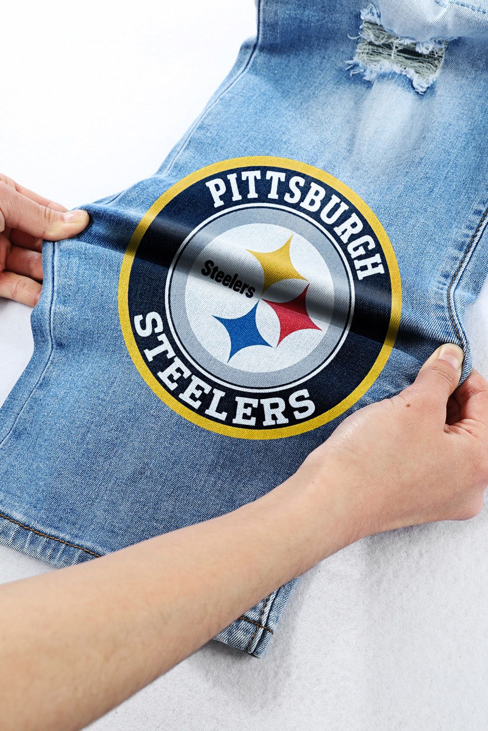 STRETCH RIPPED FRAYED RAW HEM DISTRESSED DENIM JEANS WITH HOLE