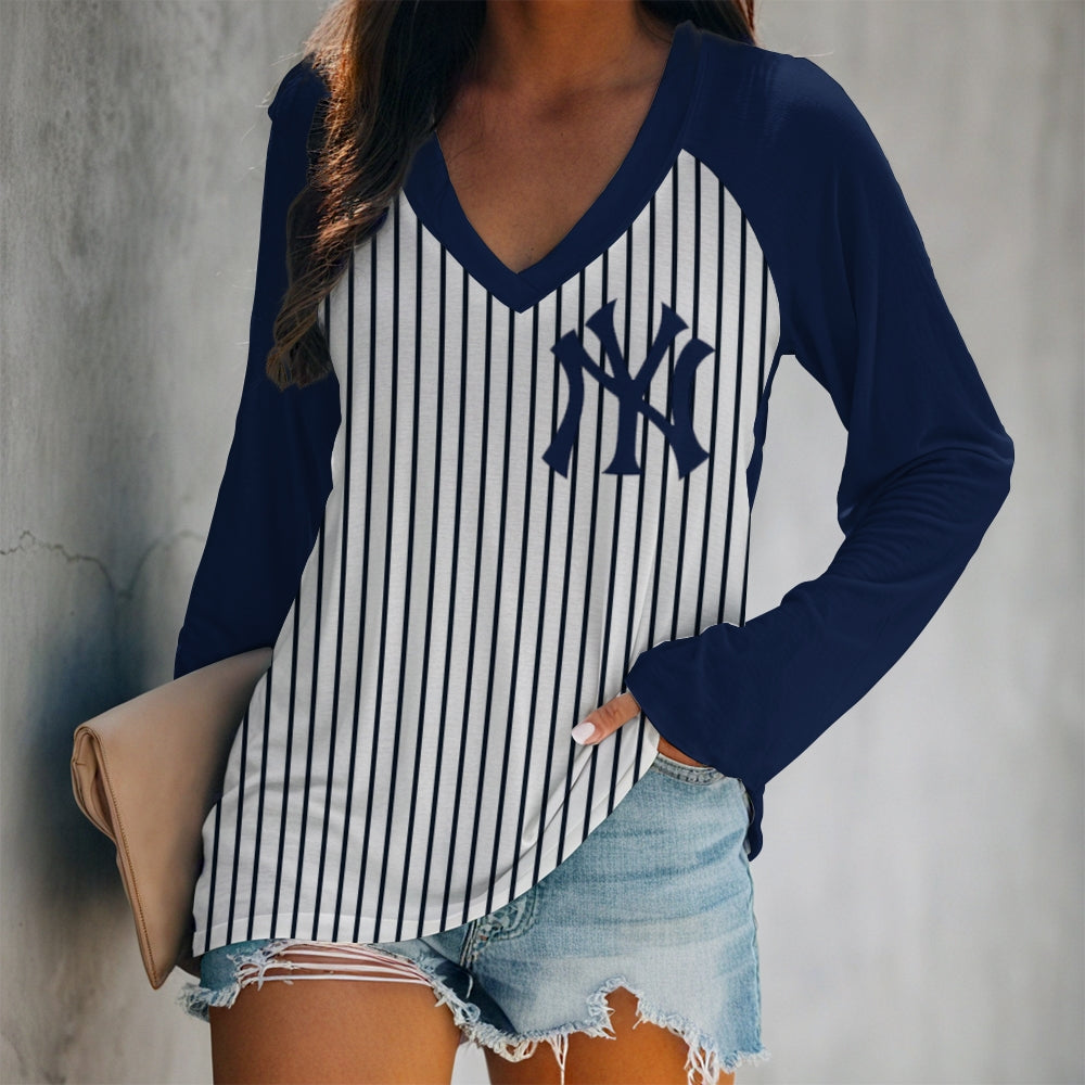 Women's V-neck Double-layered Long-sleeved Loose T-shirt