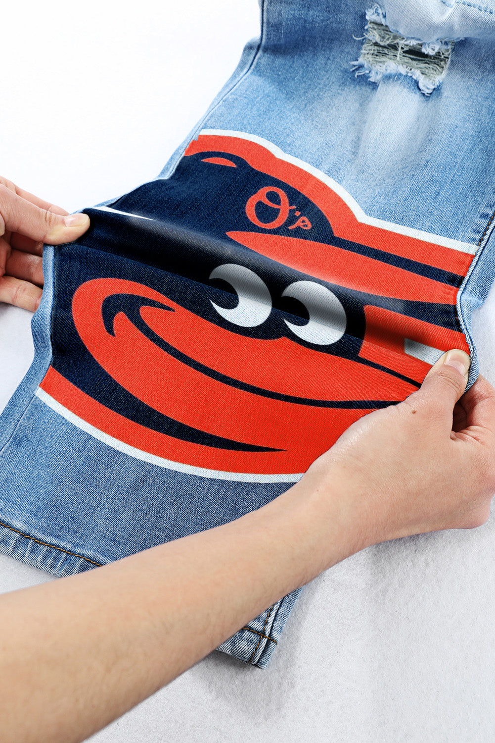 STRETCH RIPPED FRAYED RAW HEM DISTRESSED DENIM JEANS WITH HOLE