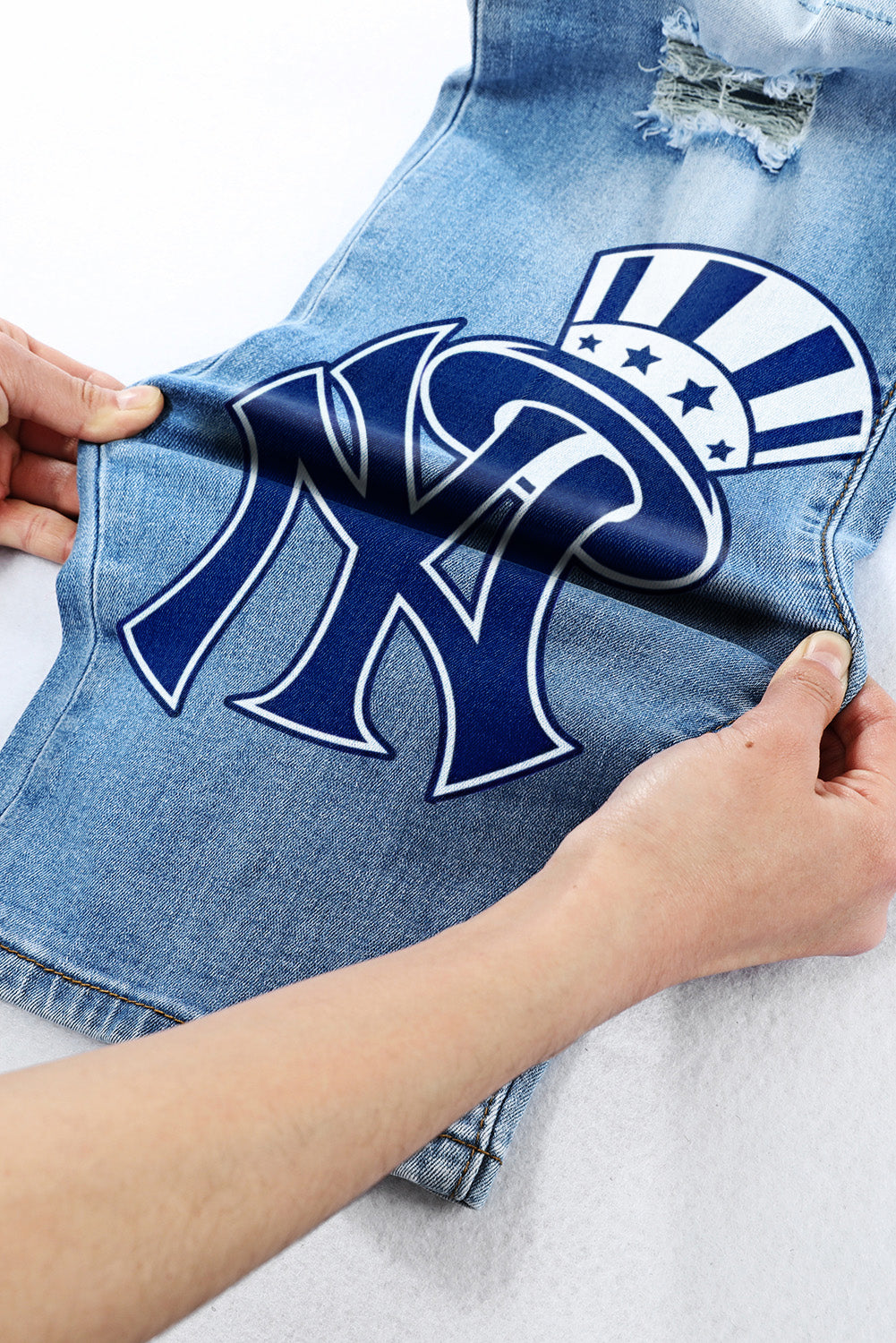 STRETCH RIPPED FRAYED RAW HEM DISTRESSED DENIM JEANS WITH HOLE